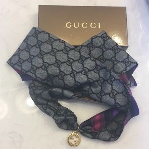 ❤️ Authentic Gucci Choker/Shawl
